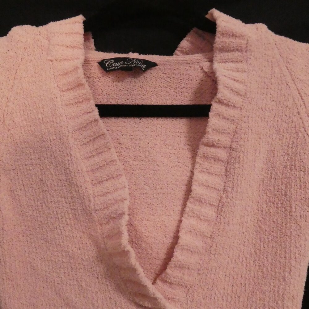 CASA NOVA - Limited Edition | medium | Pink Hooded Chenille V-Neck Sweater - Picture 5 of 15